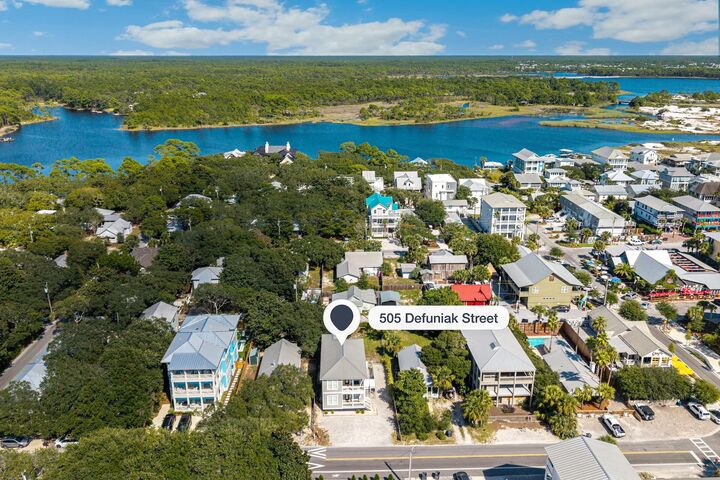 Property Photo:  505 Defuniak Street  FL 32459 