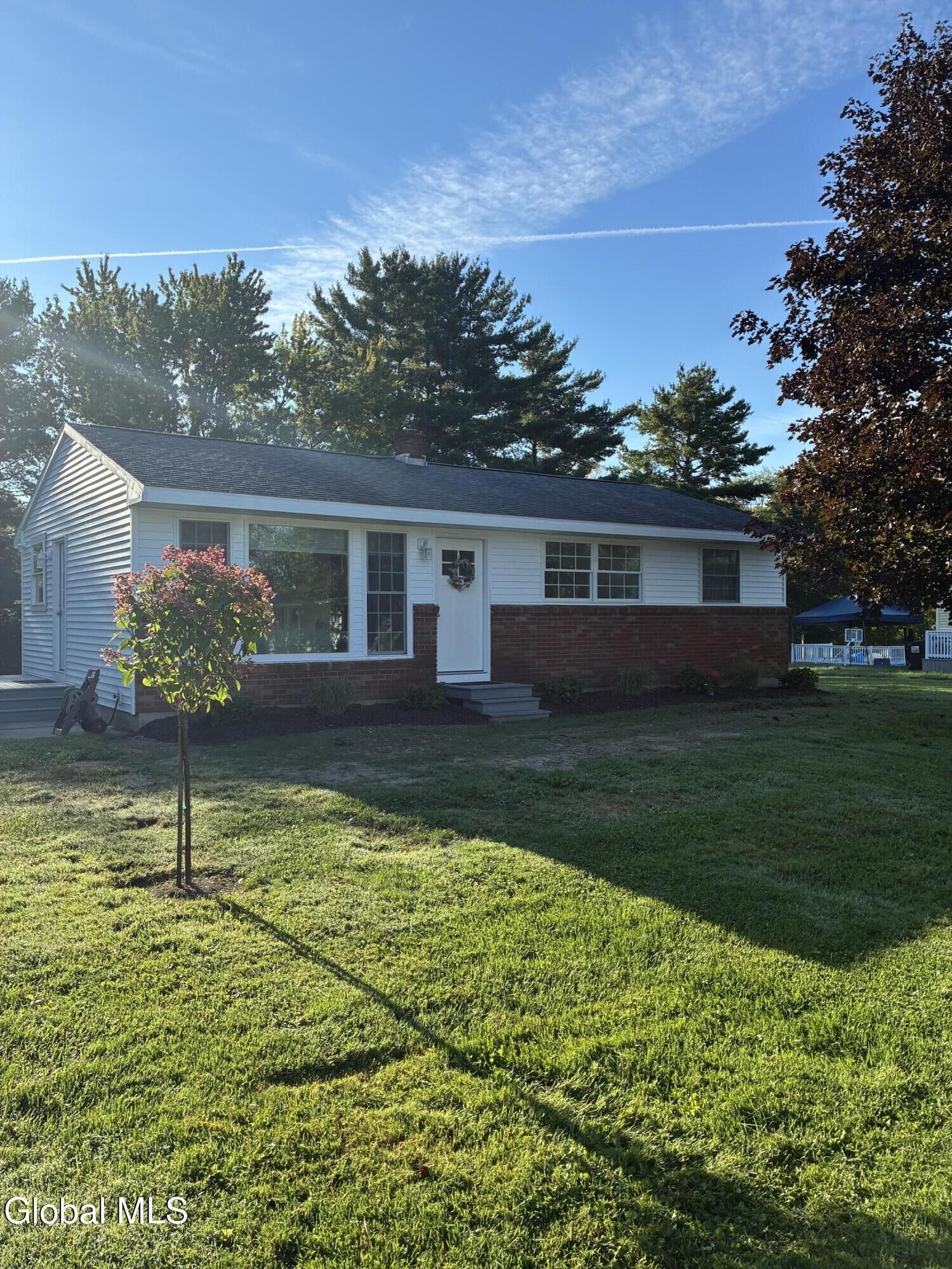 Property Photo:  18 Walter Road  NY 12180 