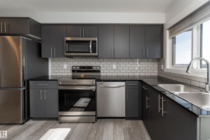 Property Photo:  850 Secord Boulevard NW 40  AB T5T 7R9 