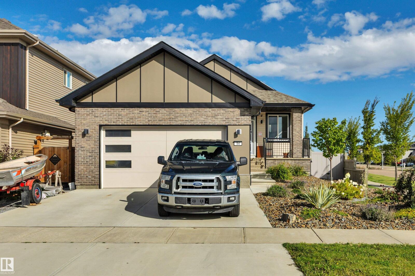 Property Photo:  54 Calista Way  AB T7X 0Y6 