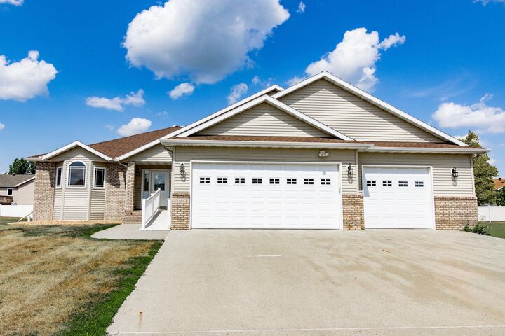Property Photo:  1106 Southwood Drive  MN 56529 