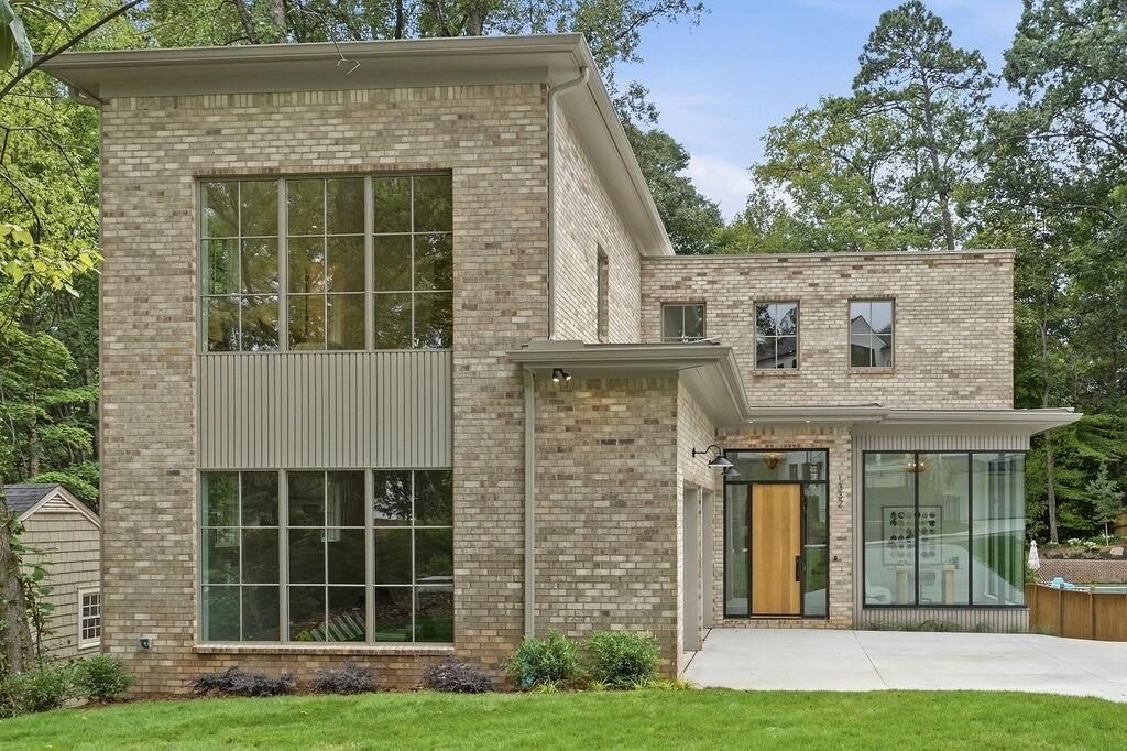 Property Photo: 1332 Wayne Avenue NE GA 30306