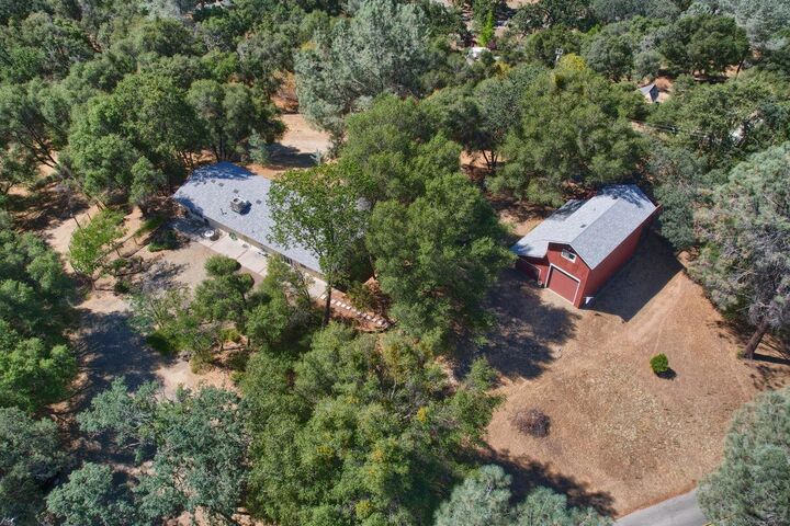Property Photo: 39406 John West Road CA 93644