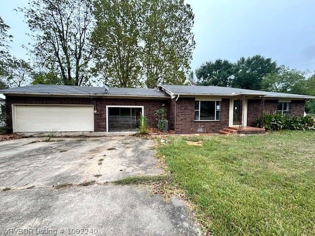 Property Photo:  833 Washington Street  AR 72958 