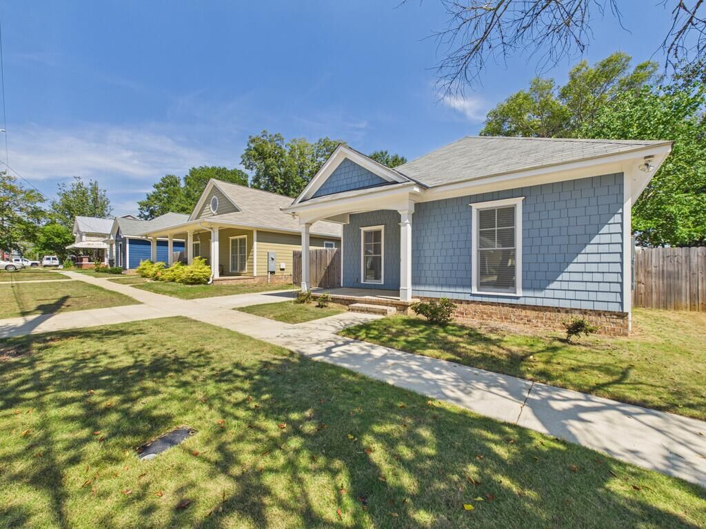 Property Photo:  3616 4th Avenue  GA 31904 