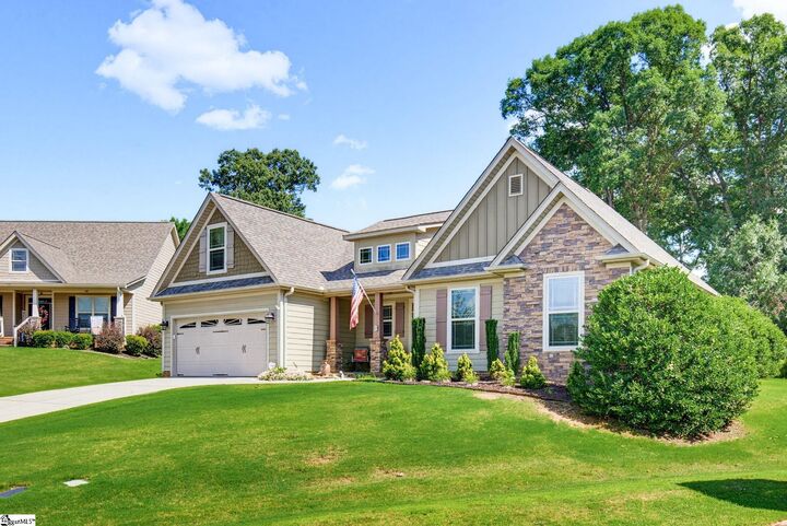 Property Photo:  120 Hubbard Lane  SC 29651-1055 