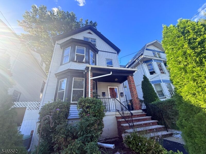 Property Photo:  478 Walnut St  NJ 07201 
