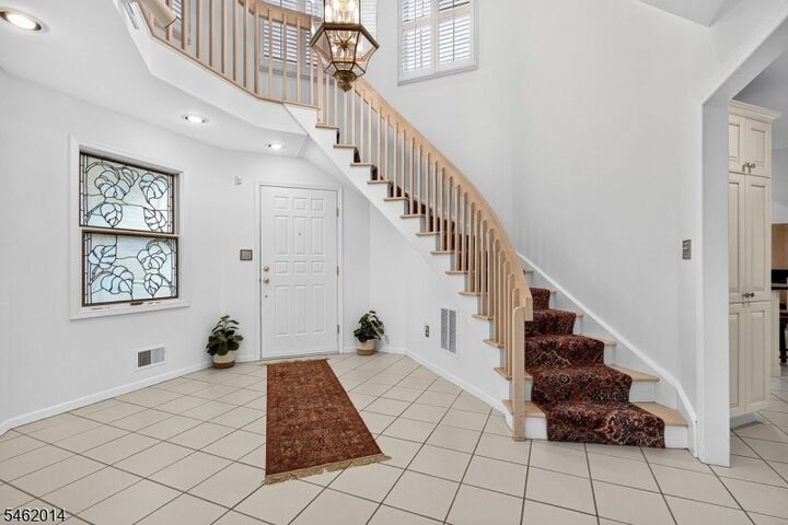 Property Photo:  6 Palmer Ct  NJ 07932 