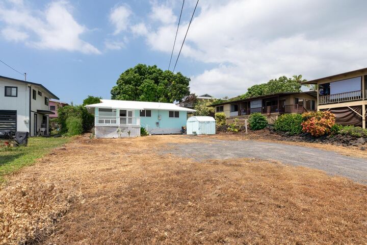 Property Photo:  75-181 Kalani St  HI 96740 