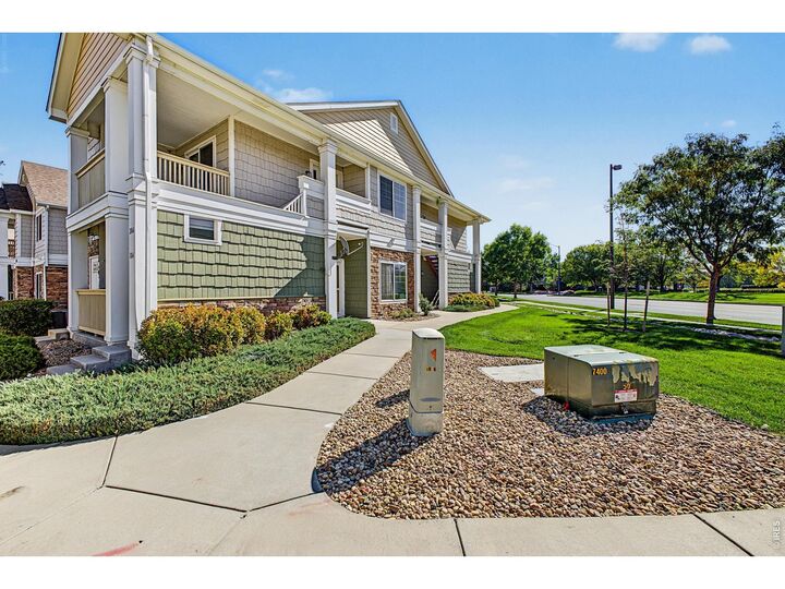 Property Photo:  4955 Hahns Peak Dr 204  CO 80538 