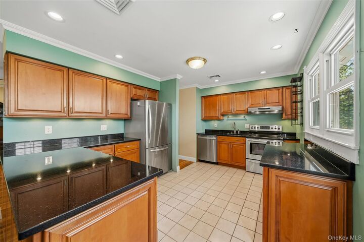 Property Photo:  91 Tuthill Road  NY 10914 