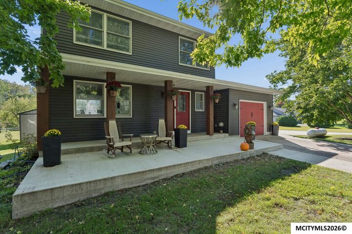Property Photo:  1403 Broad St  IA 50464 