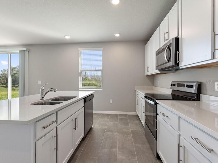Property Photo:  1220 Oak Valley Drive  FL 33823 