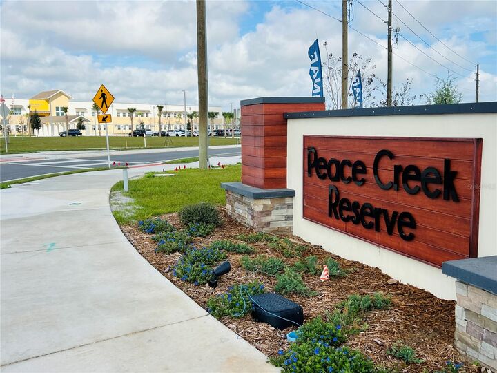 Property Photo:  753 Reggie Road  FL 33884 
