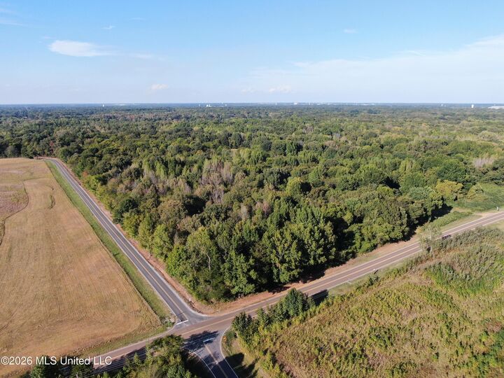 Property Photo:  17 Star Landing Road  MS 38651 