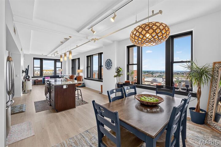 Property Photo:  915 Olive Street 1503  MO 63101 