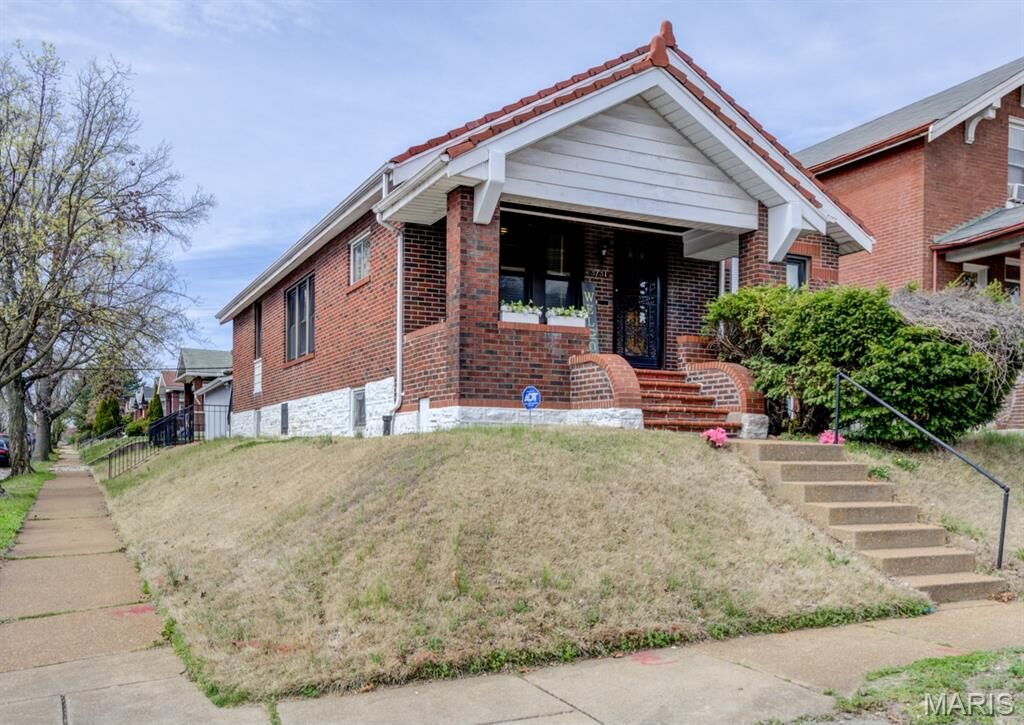 Property Photo:  3731 Shreve Avenue  MO 63115 