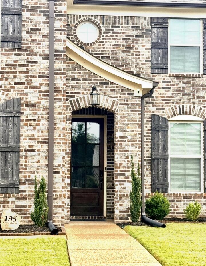 Property Photo:  195 N Laurel Glen Dr N  TN 38060 