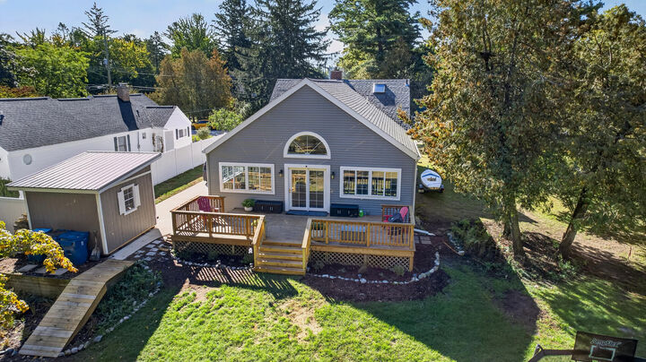 Property Photo:  158 Park Street  MI 49449 