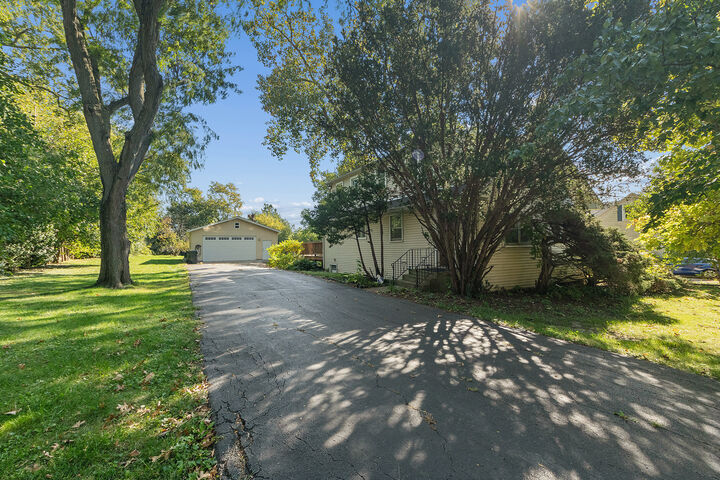 Property Photo: 15115 Leclaire Avenue IL 60452