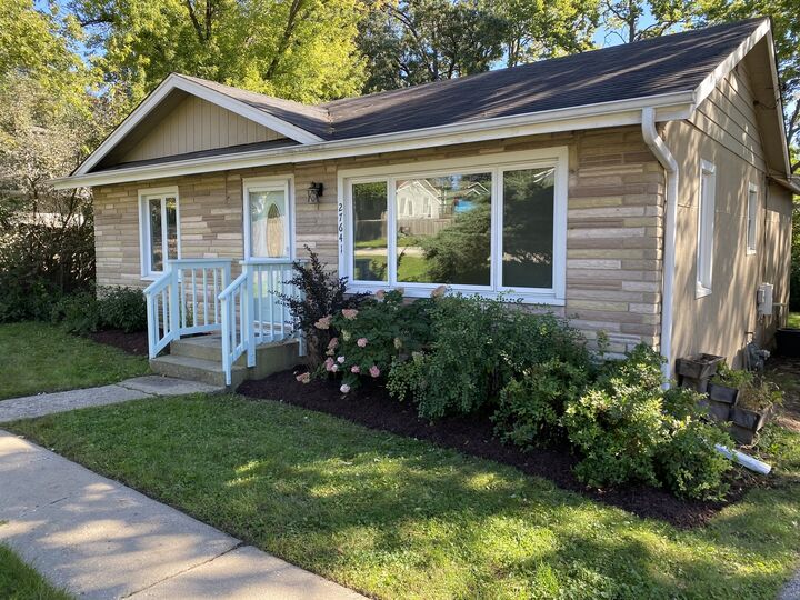 Property Photo: 27641 W Bayview Drive IL 60041