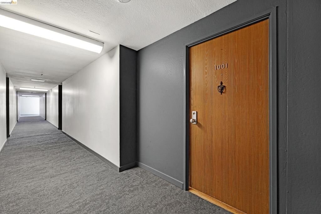 Property Photo:  555 Pierce St 1001  CA 94706 