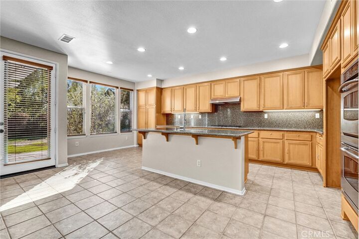 Property Photo: 20814 Lugano Way CA 91326