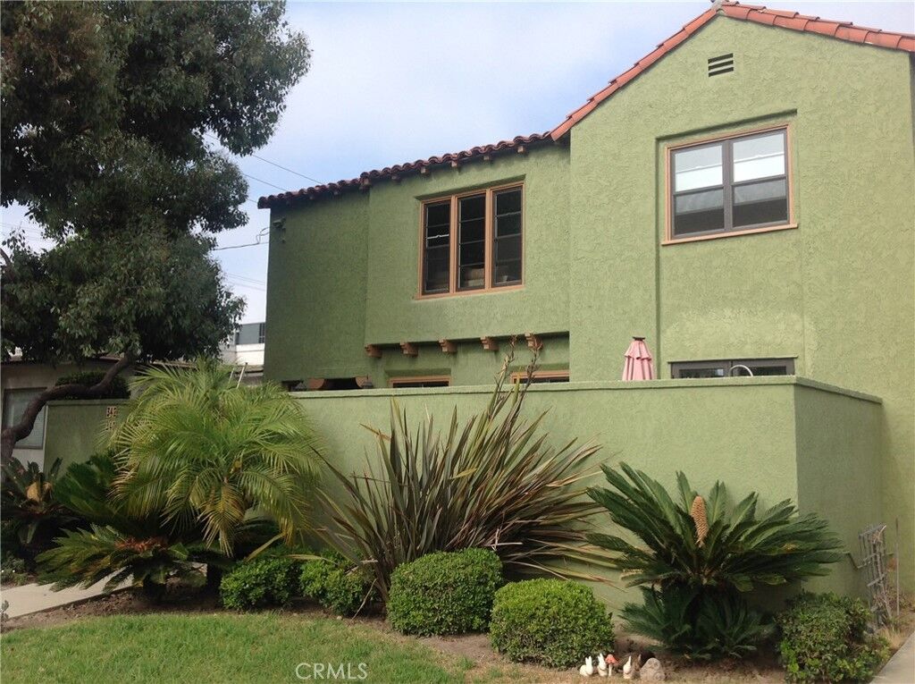Property Photo: 340 Euclid CA 90814