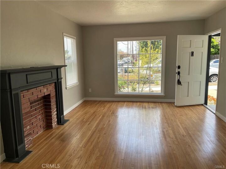 Property Photo:  1334 Mira Mar  CA 90804 