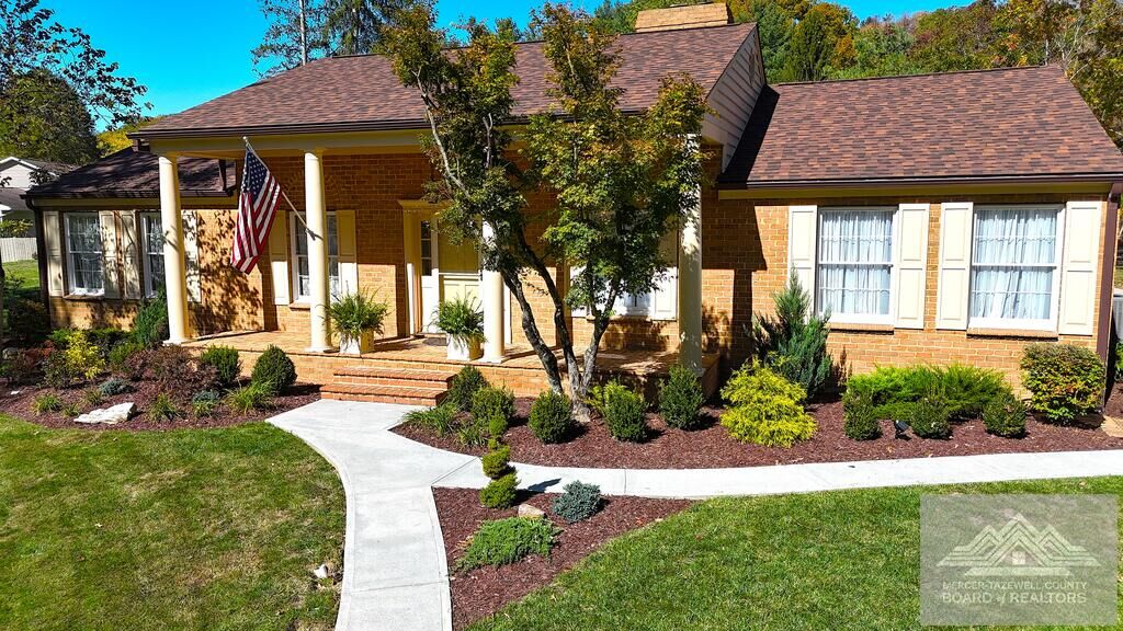 Property Photo: 138 Mockingbird Pl. WV 24740