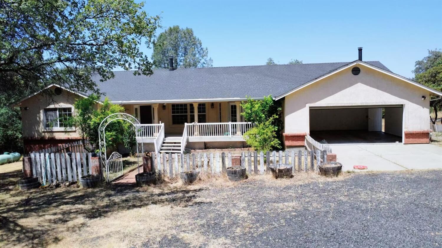 Property Photo: 127 Eagle Vista Drive CA 95966