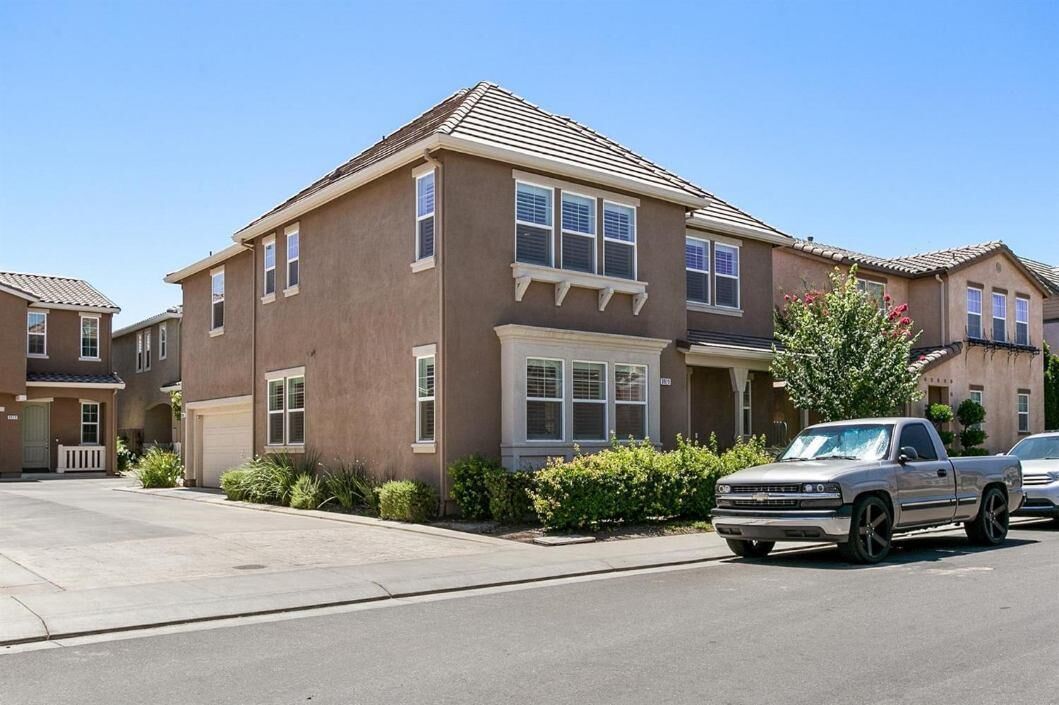 Property Photo: 3920 Purple Finch Lane CA 95355