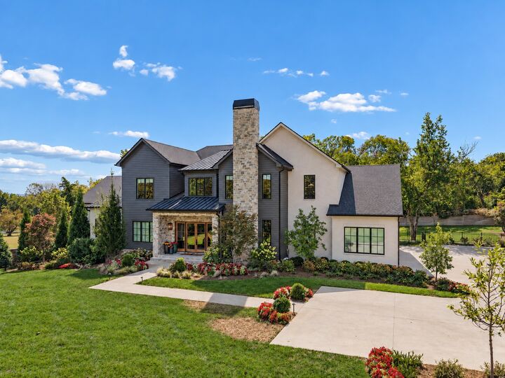 Property Photo:  809 Brentview Dr  TN 37220 