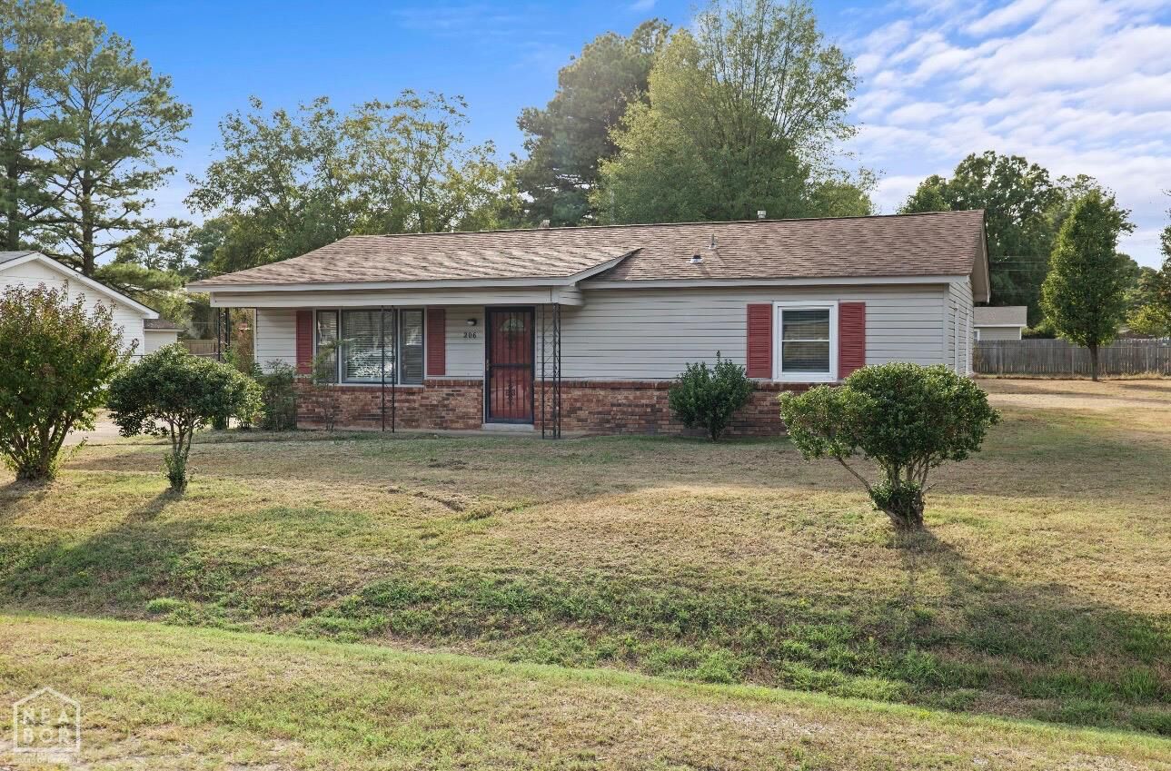 Property Photo:  206 Maurita Street  AR 72401 