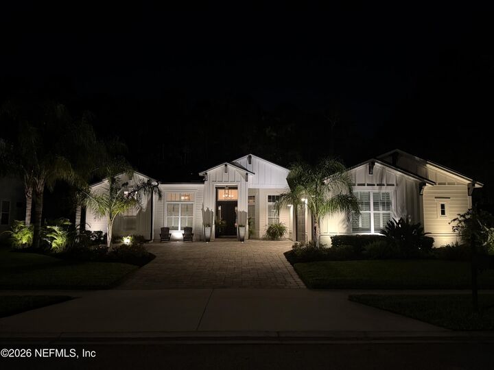 Property Photo:  725 Old Bluff Drive  FL 32081 