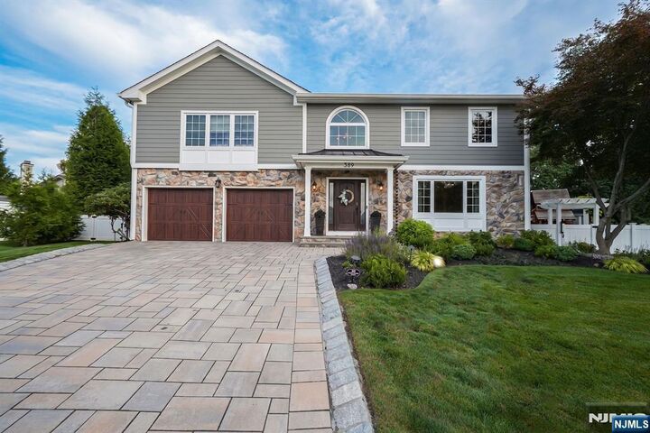 Property Photo:  398 James Woods Court  NJ 07646 