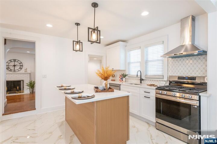 Property Photo:  1118 Van Houten Avenue  NJ 07013 