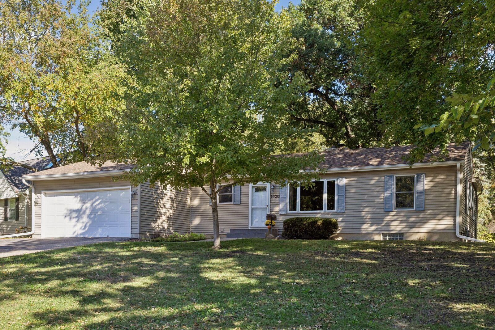 Property Photo:  1020 Orkla Drive  MN 55427 