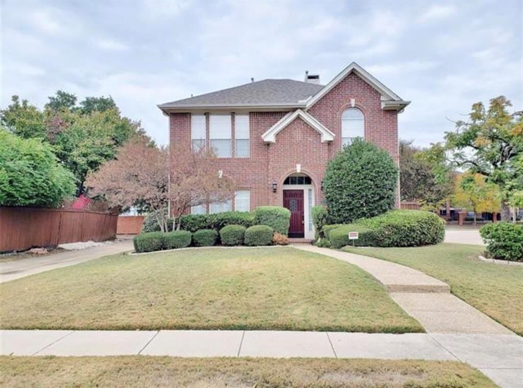 Property Photo: 211 Moss Hill Road TX 75063