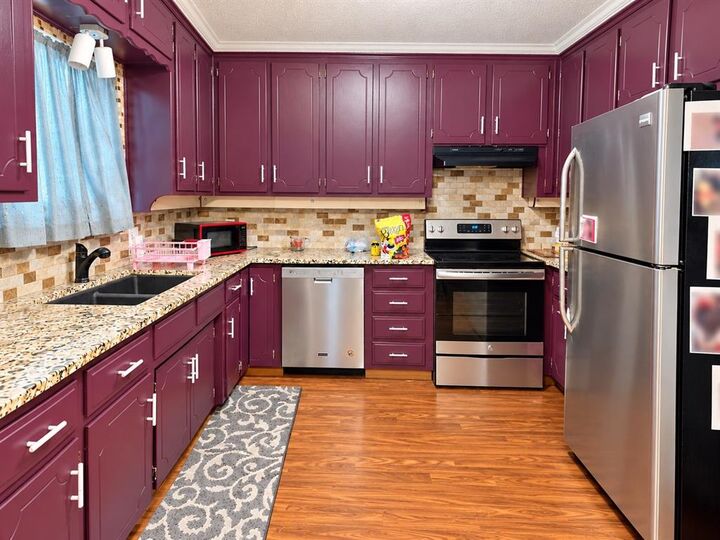 Property Photo: 612 State Street TX 76086