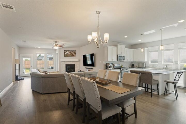 Property Photo:  10928 Phelps Way  TX 76244 