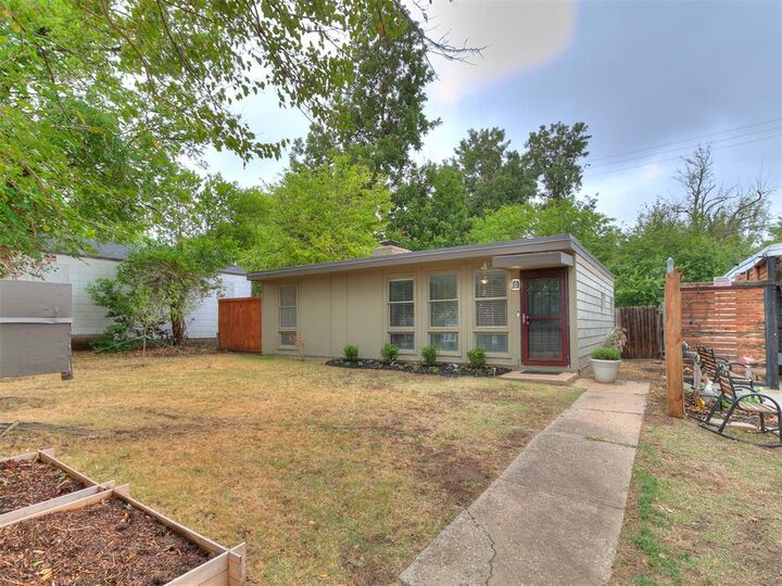 Property Photo:  3009 Pioneer Street  OK 73107 
