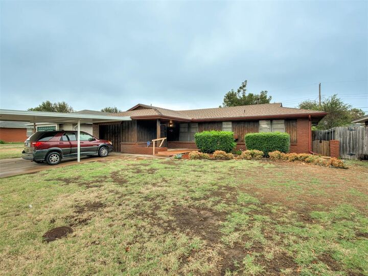 Property Photo: 2609 SW 63rd Place OK 73159