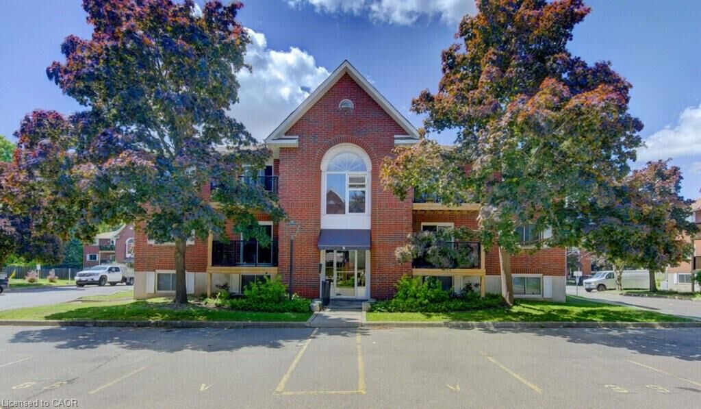 Property Photo:  565 Greenfield Avenue 505  ON N2C 2P4 