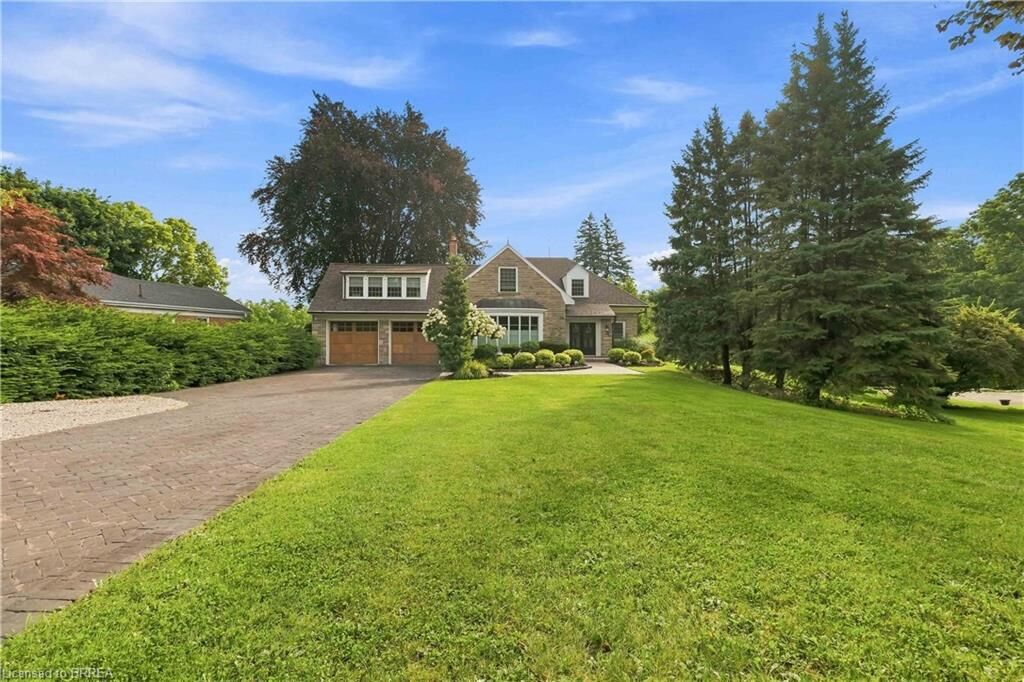 Property Photo:  8 Tutela Heights Road  ON N3T 1A1 