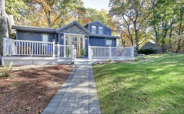 Property Photo:  7 West St  MA 02176 