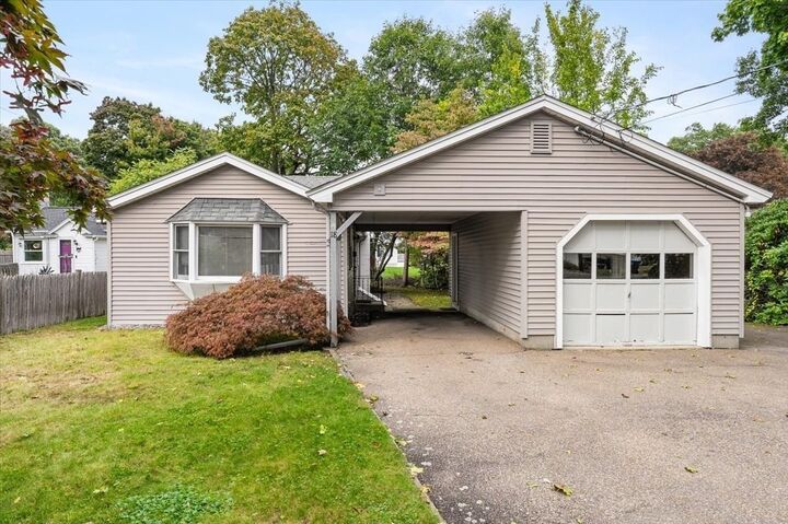 Property Photo:  18 Bay View Dr  MA 01545 