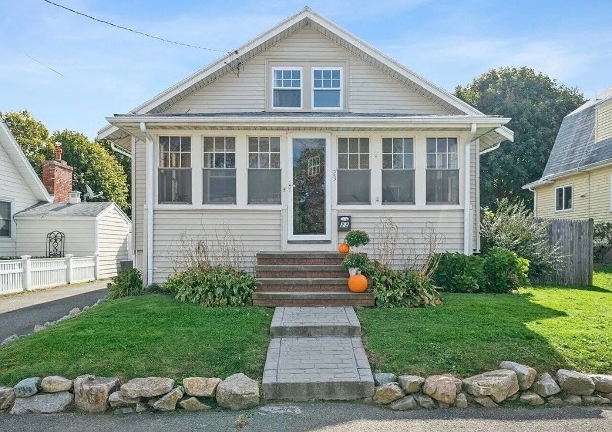 Property Photo:  23 Leonard Rd Weymouth 23  MA 02191 