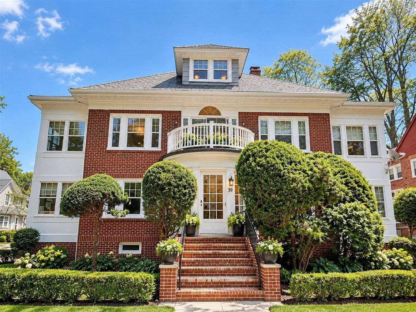 Property Photo:  39 Greycliff 1  MA 02135 