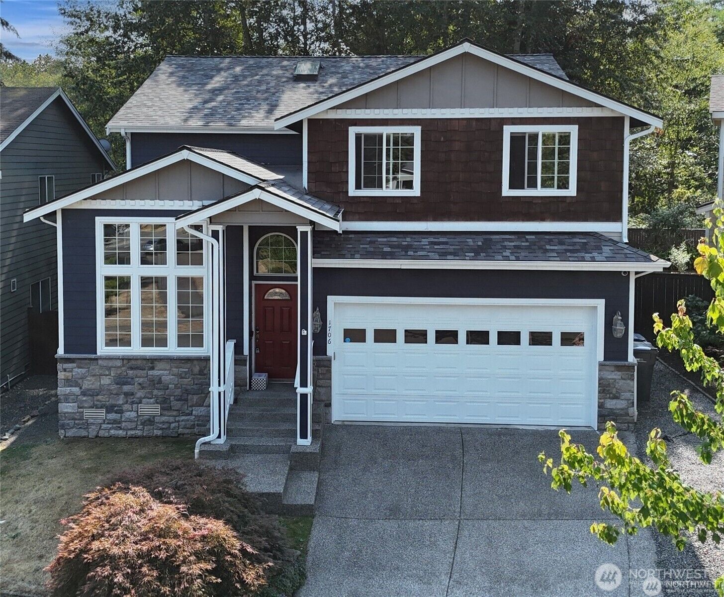 Property Photo:  1706  239th Street SW  WA 98021 